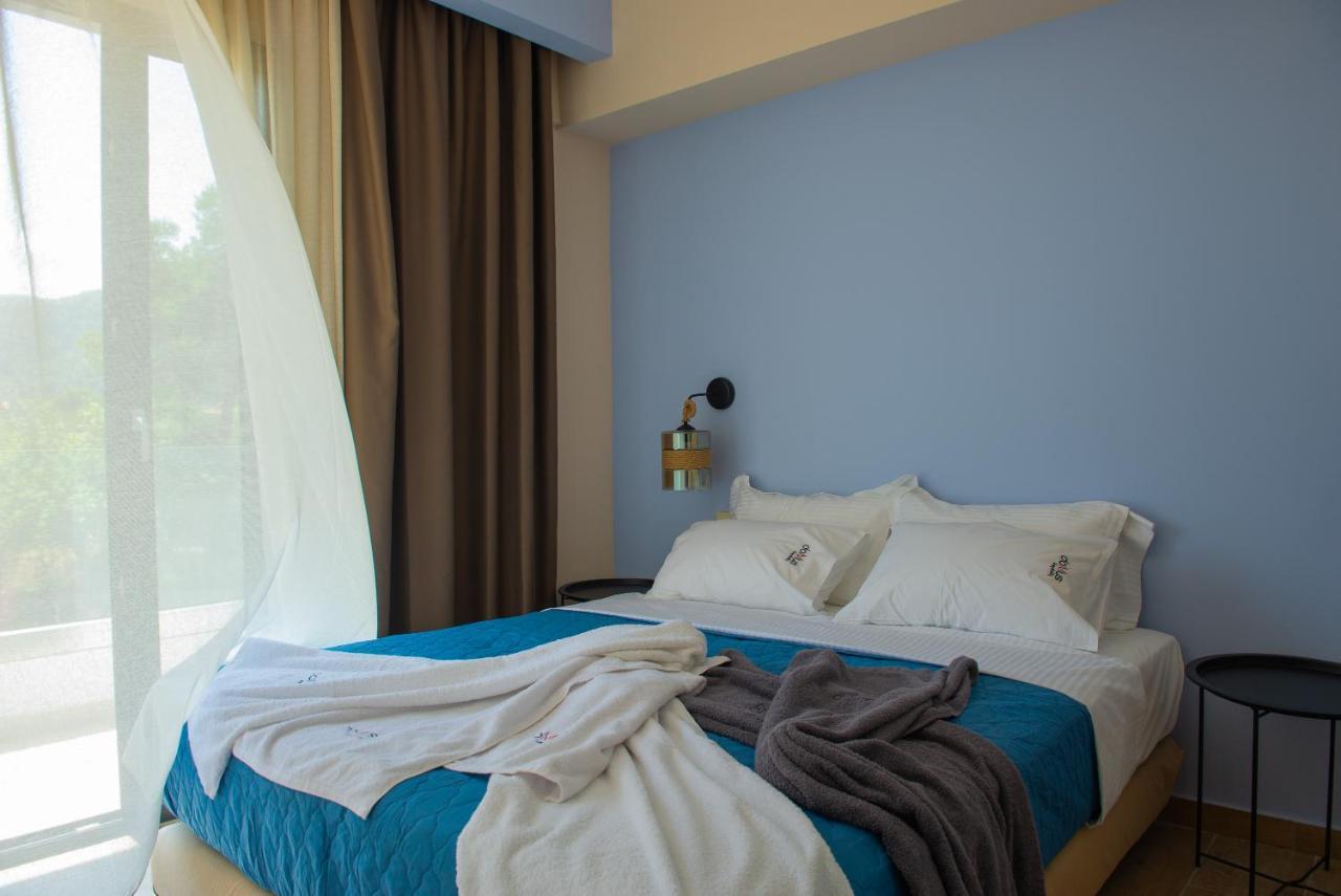 Domus Hospitality Aparthotel Vourvourou Exteriör bild