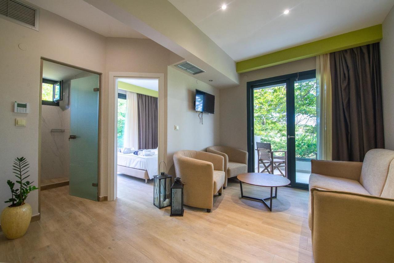 Domus Hospitality Aparthotel Vourvourou Exteriör bild