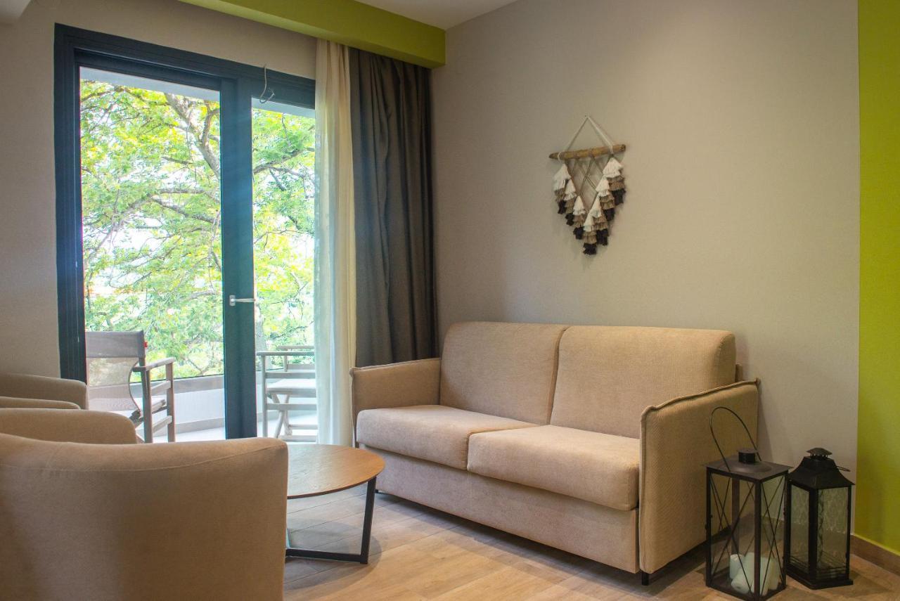 Domus Hospitality Aparthotel Vourvourou Exteriör bild