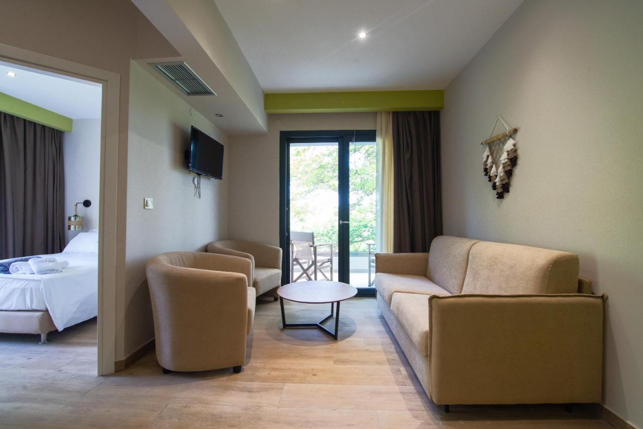 Domus Hospitality Aparthotel Vourvourou Exteriör bild
