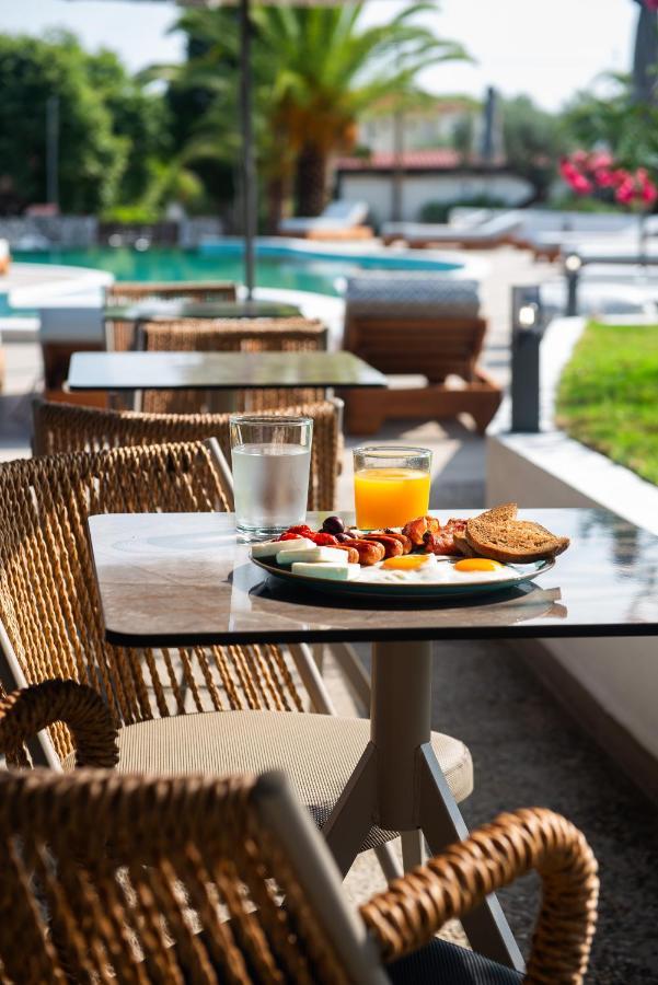 Domus Hospitality Aparthotel Vourvourou Exteriör bild