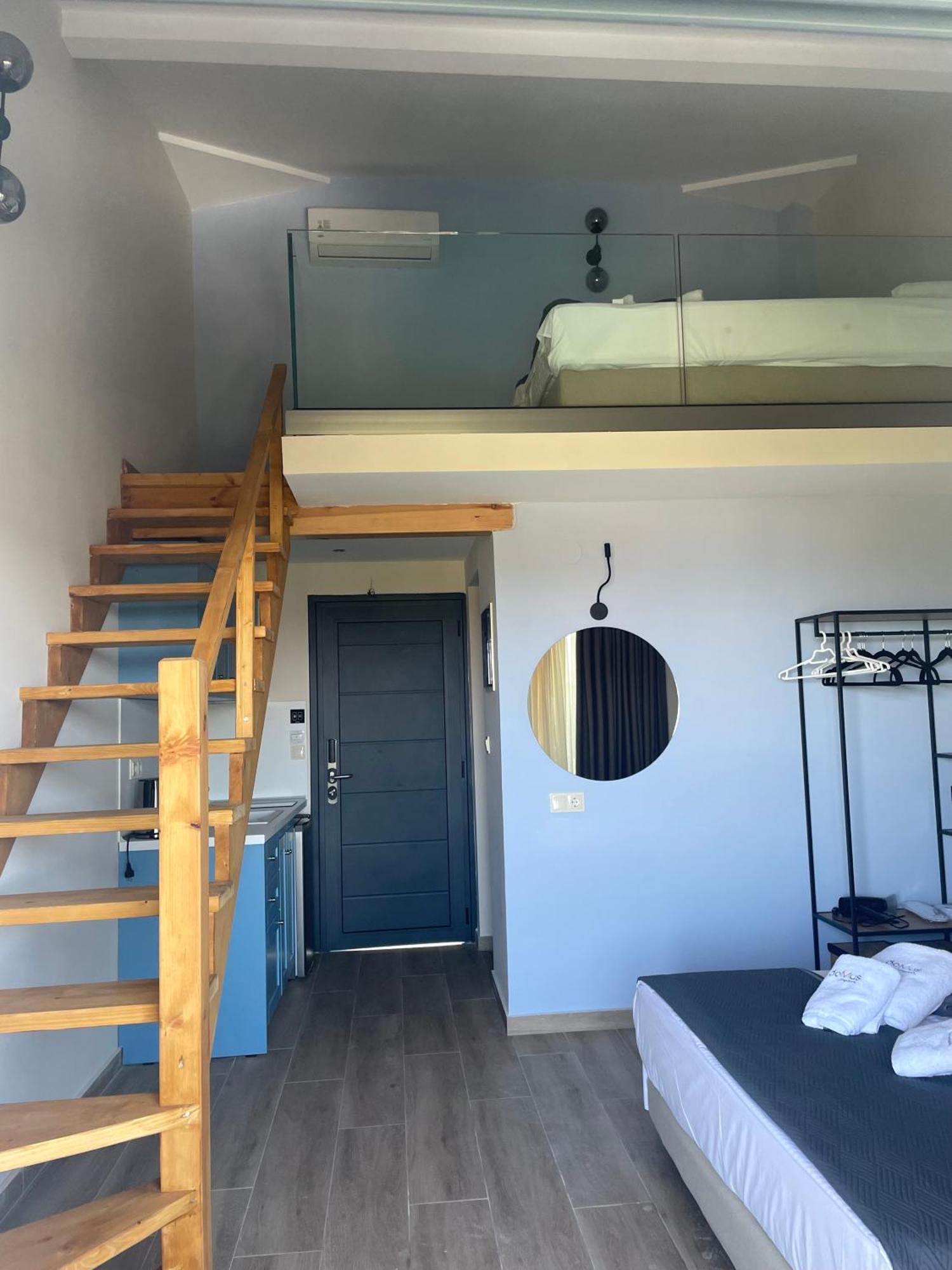 Domus Hospitality Aparthotel Vourvourou Exteriör bild