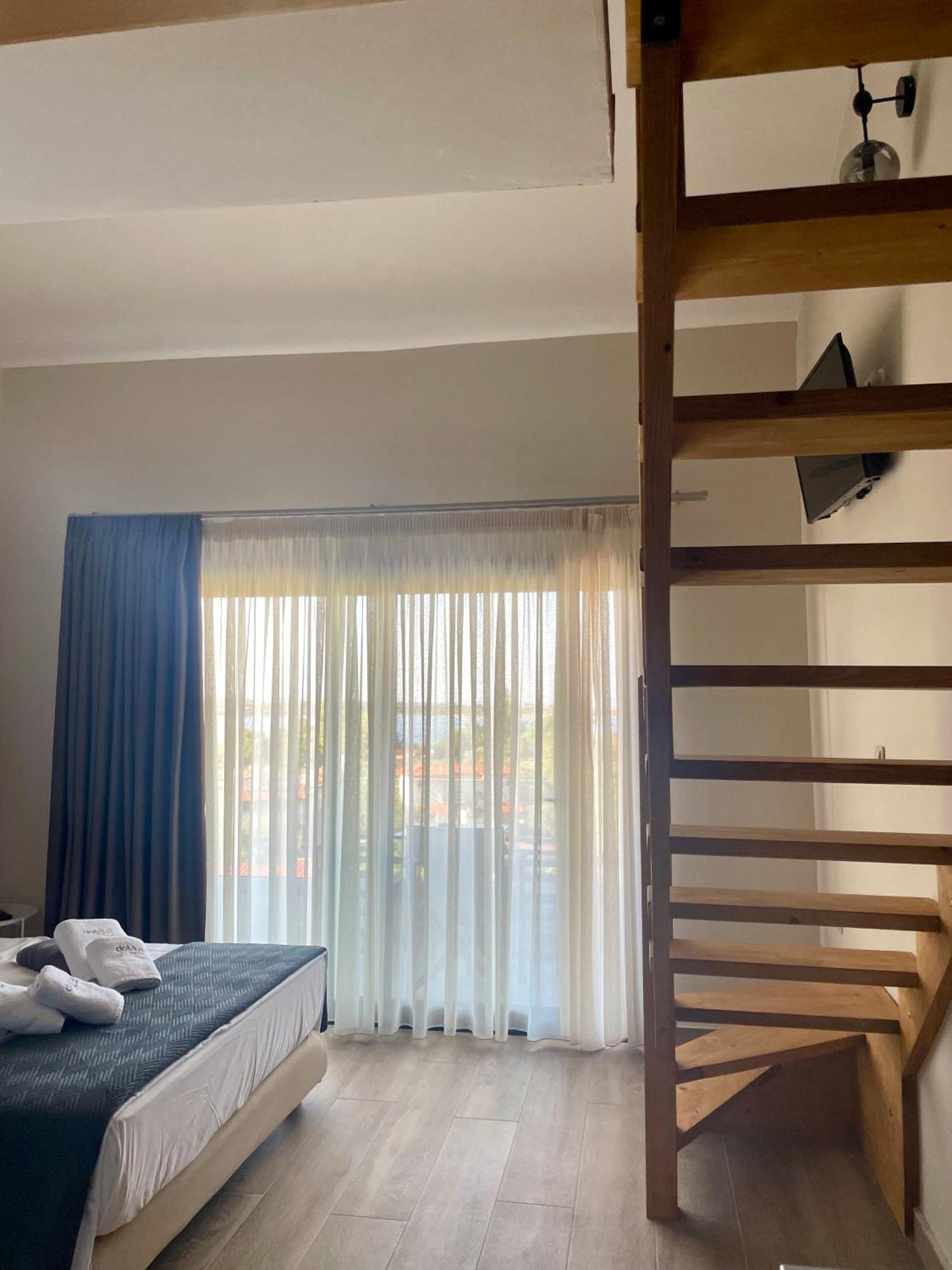 Domus Hospitality Aparthotel Vourvourou Exteriör bild
